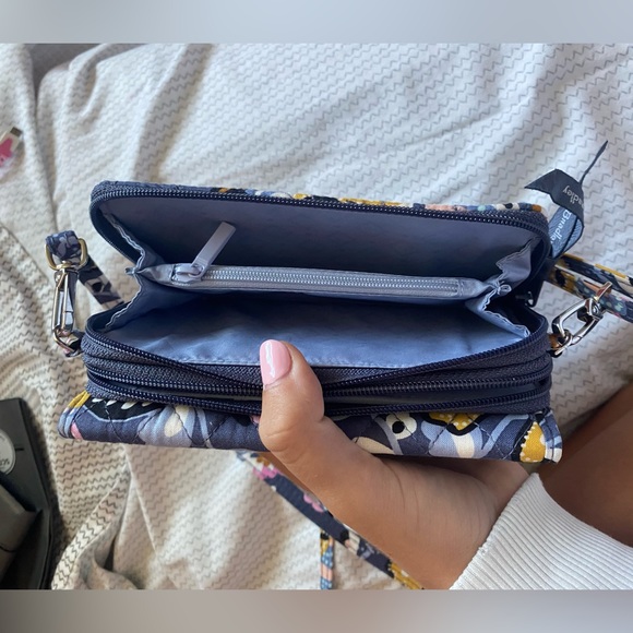 BRAND NEW Very Bradley crossbody purse - Picture 5 of 7